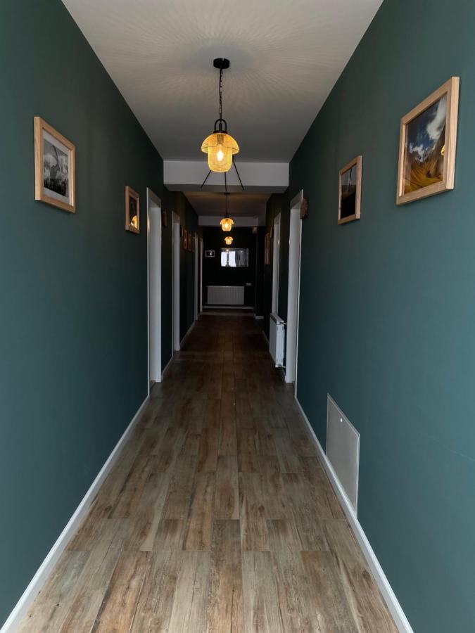 Capra Hotel Kazbegi エクステリア 写真
