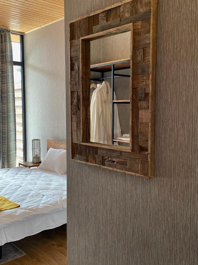 Capra Hotel Kazbegi エクステリア 写真